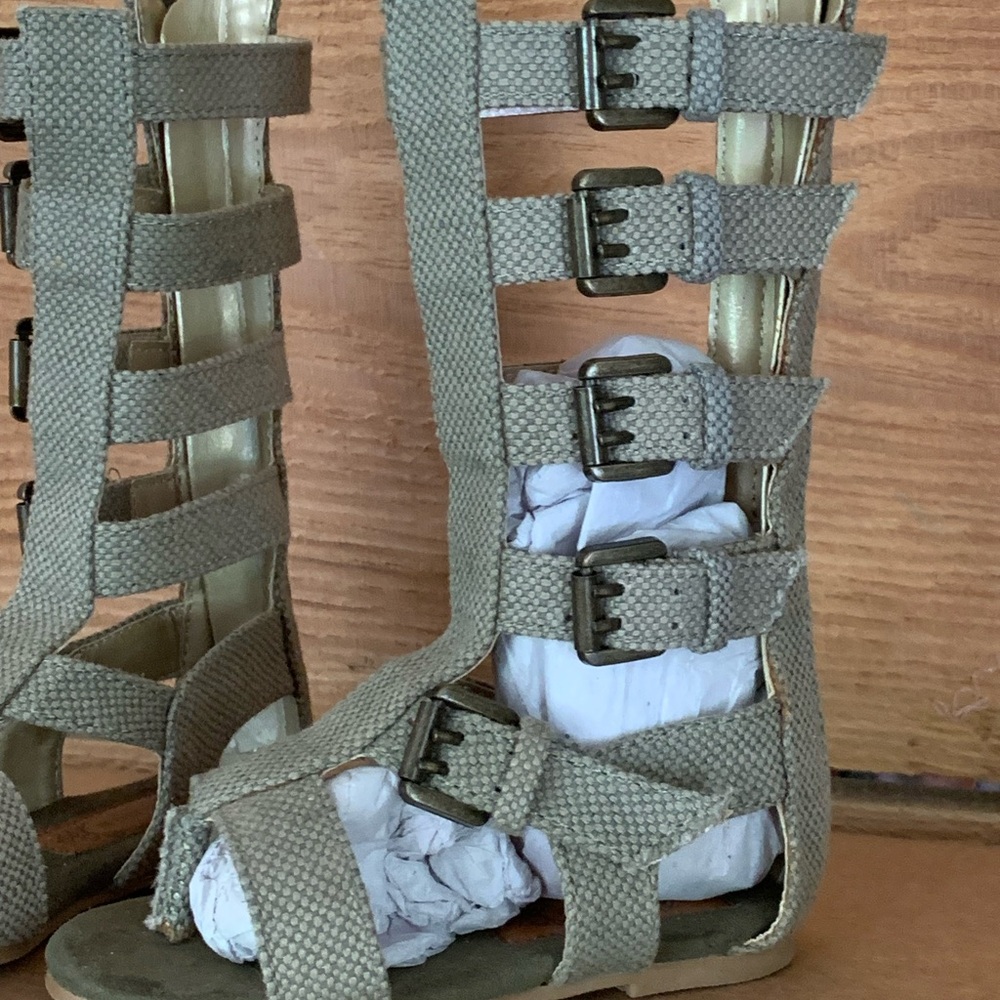 Joyfolie Kids Gladiator Sandals in Tan